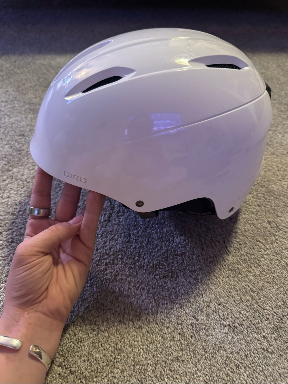 Giro White Snow/Ski Helmet